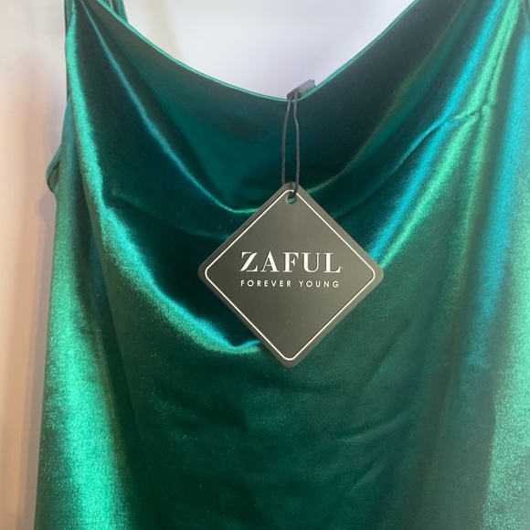 NWT Zaful Emerald Green Body Con Spaghetti strap Tie Back Dress Size 6 - Picture 5 of 7